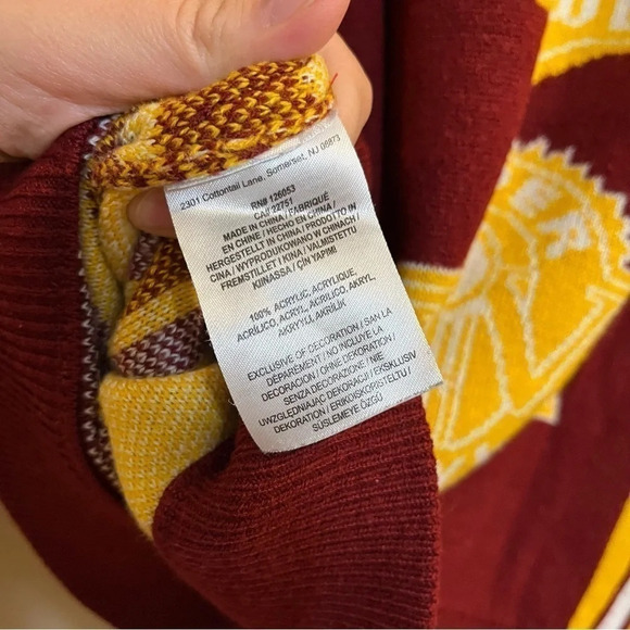 WASHINGTON REDSKINS NFL 3X Super Bowl Champions Sweater Size Medium M - Picture 12 of 12